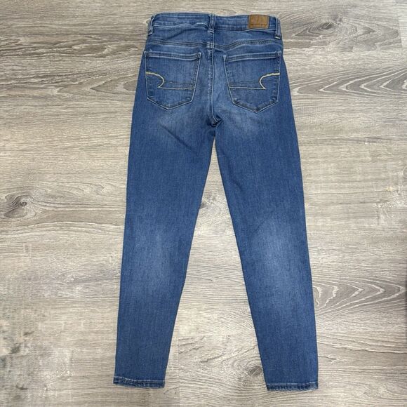 American Eagle Hi Rise Jegging Super Stretch Size 2 Short - Picture 2 of 6